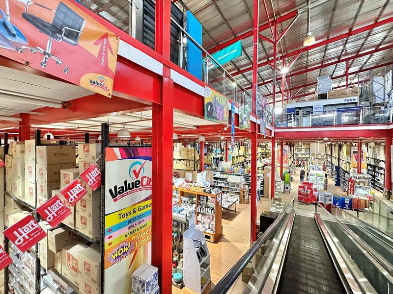 "Where Retail Excellence Thrives: Your Destination for Success in Newcastle Central" - Photo 5