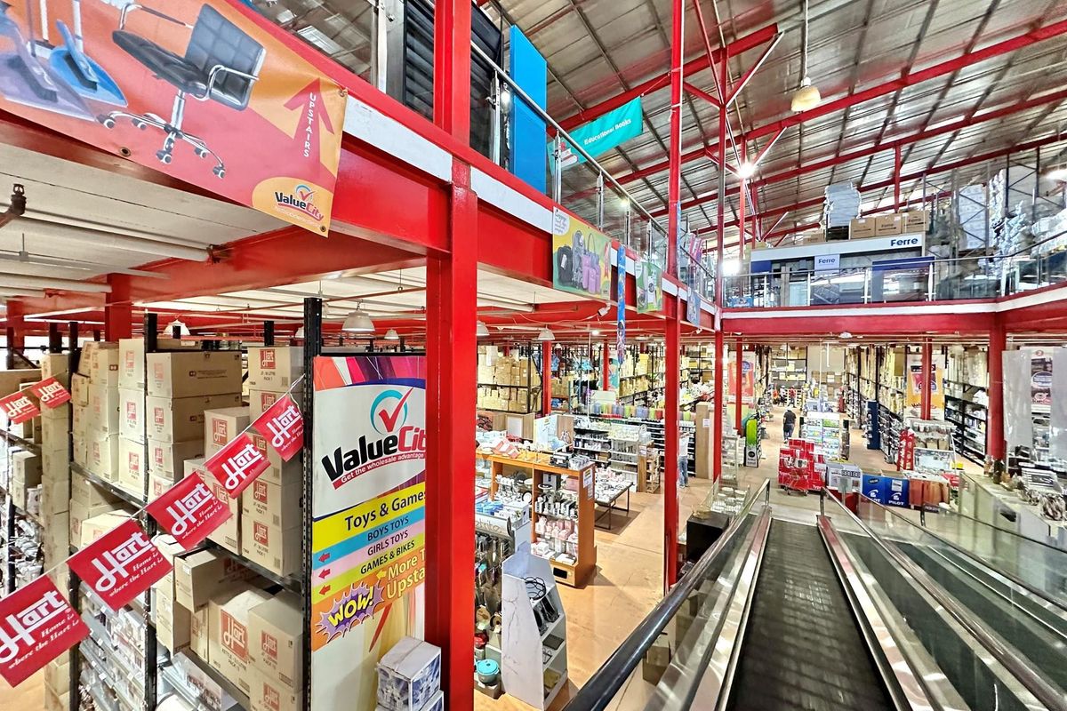 "Where Retail Excellence Thrives: Your Destination for Success in Newcastle Central" - Photo 5