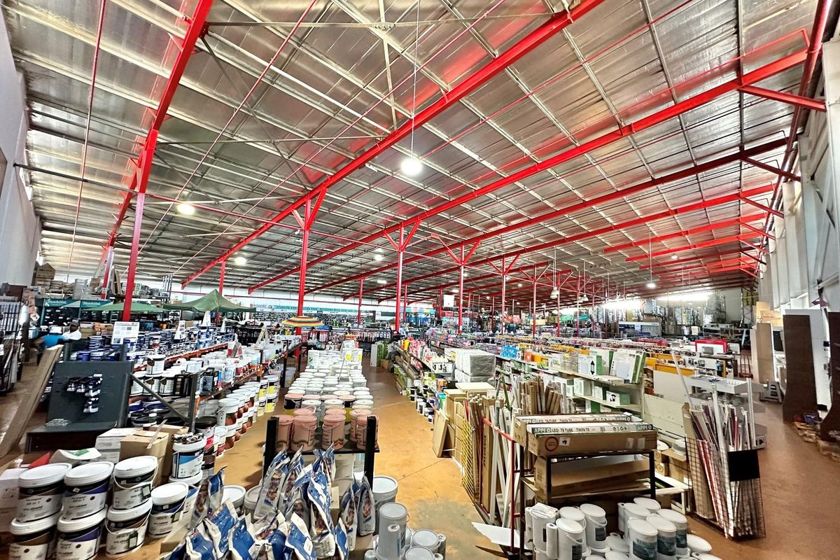 "Where Retail Excellence Thrives: Your Destination for Success in Newcastle Central" - Photo 3