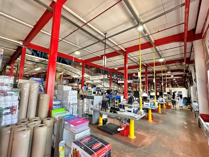 "Where Retail Excellence Thrives: Your Destination for Success in Newcastle Central" - Photo 7