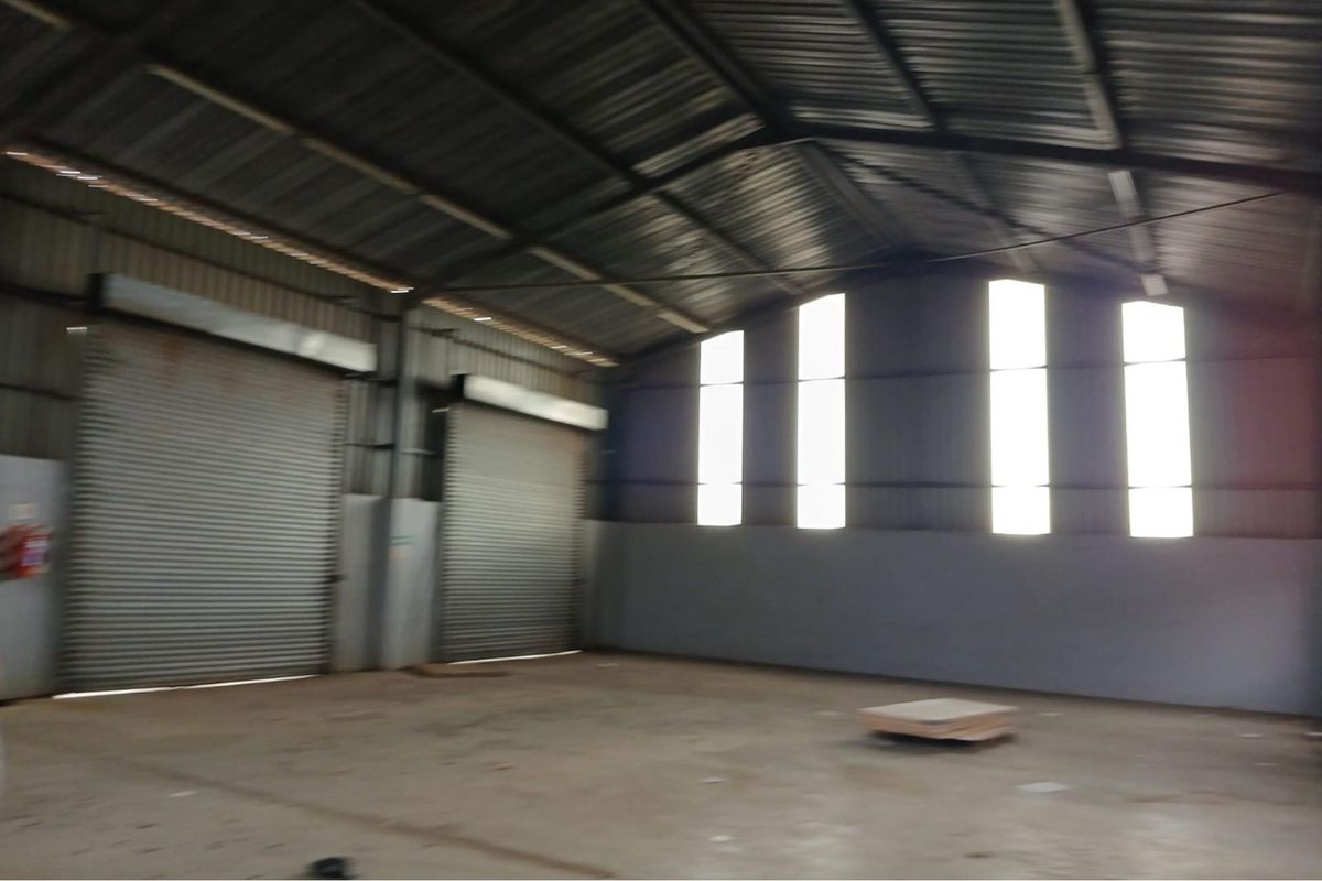 Large Secured Warehouse To Let in Kuleka, Empangeni, Kwa-Zulu Natal - Photo 2
