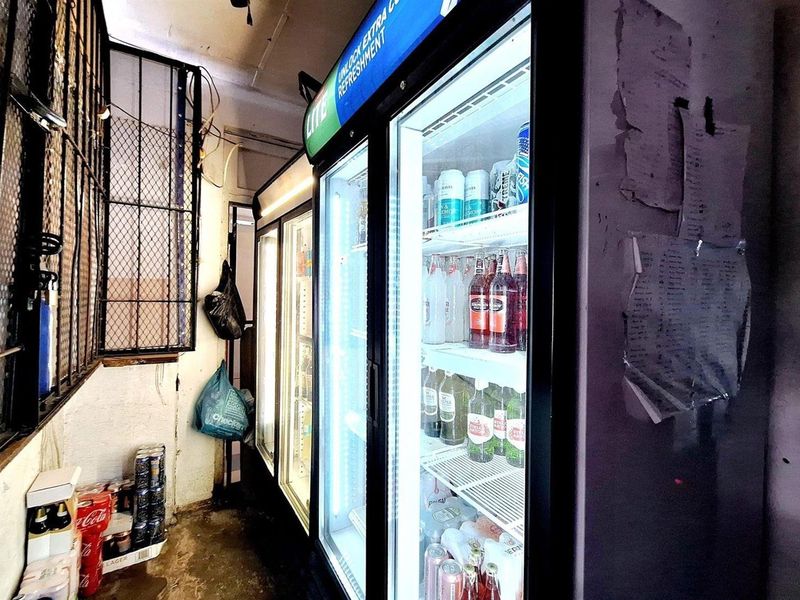 Incredible business opportunity - BAR/PUB for Sale in Umbilo - needs TLC (plus ACCOMODATION) - Photo 6