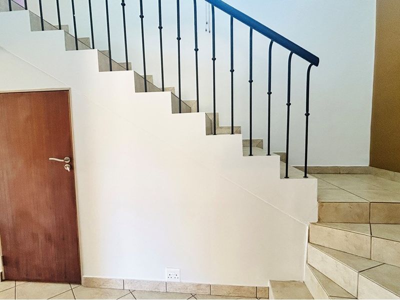 House For Sale in Lynnwood Manor, Pretoria - Photo 7