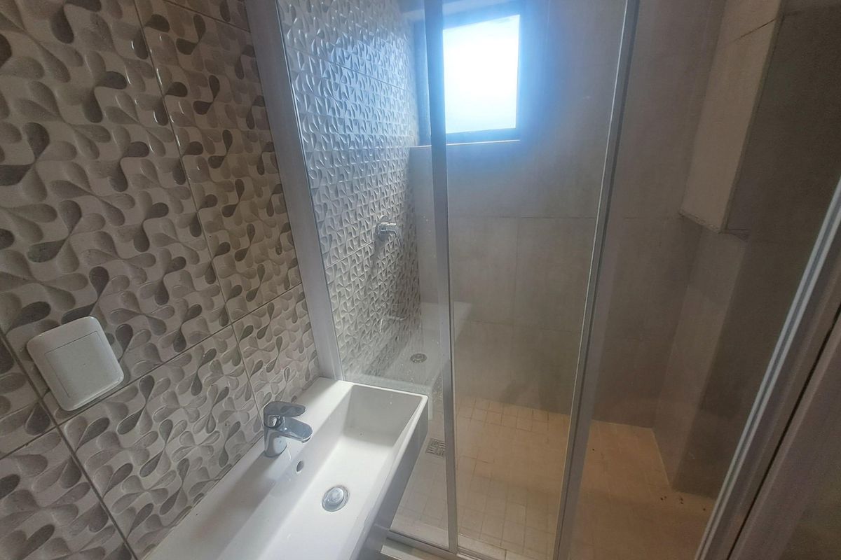 Looking for a breath-taking morning and a walk on the beach grab this unit. - Photo 5