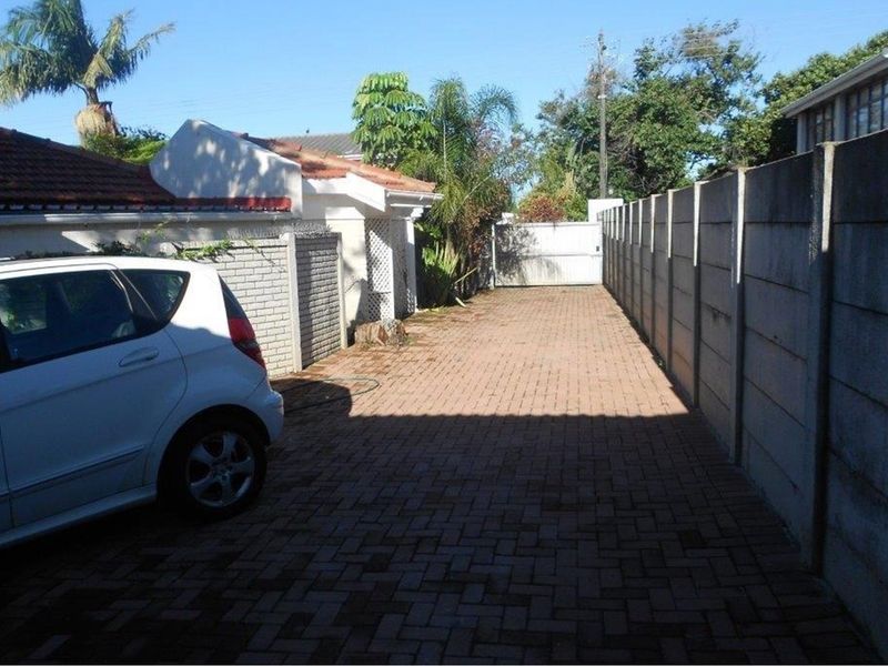 Unique 2 Bed House In The Heart Of Bonza Bay - Photo 10