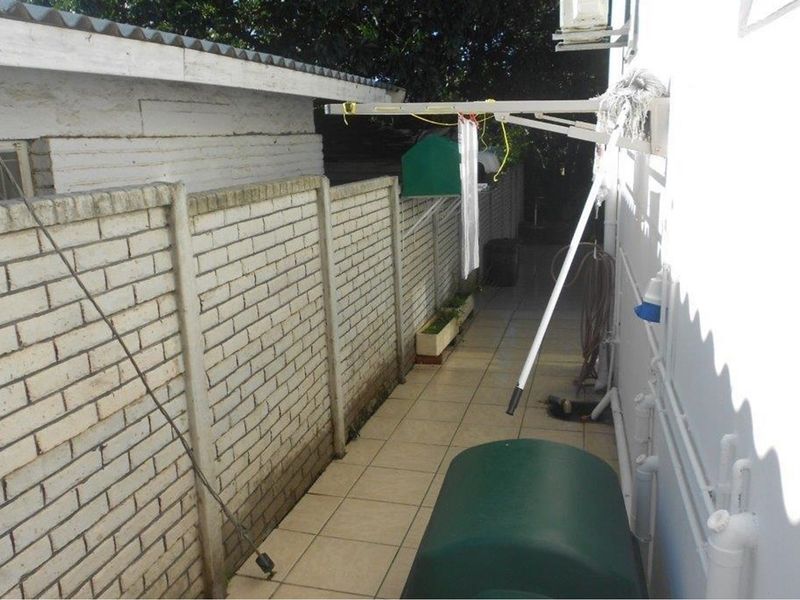 Unique 2 Bed House In The Heart Of Bonza Bay - Photo 9