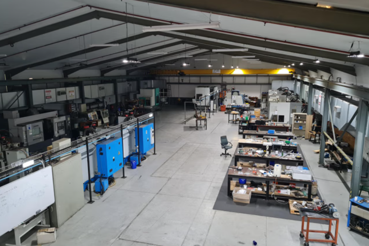 Highly sought after warehouse available to let. - Photo 3