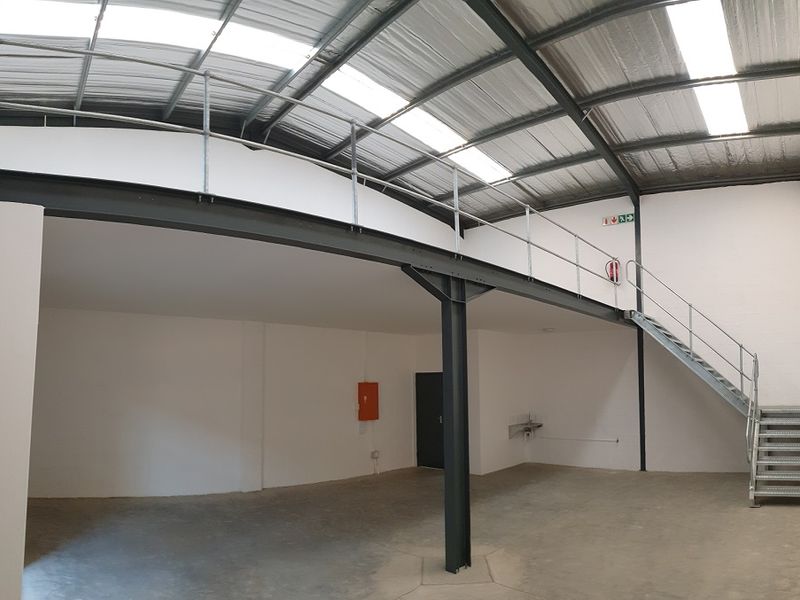 Highly sought after facility available. - Photo 3