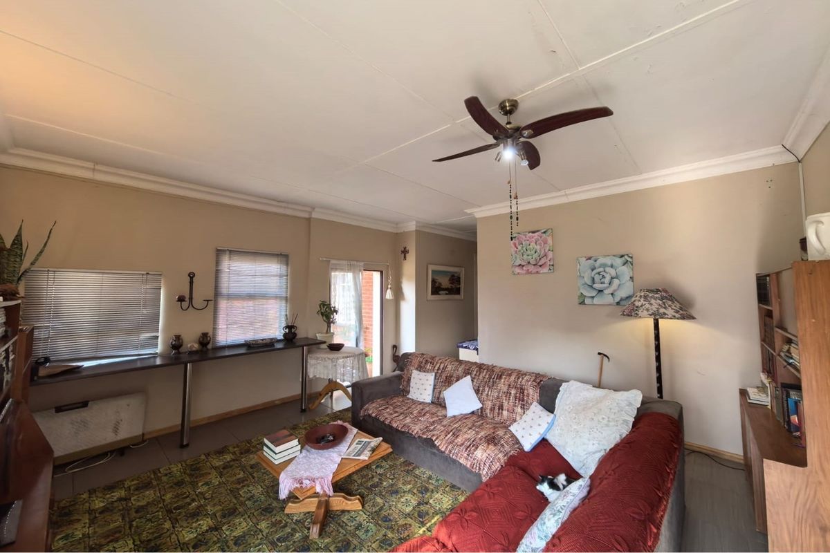 3 Rental Incomes on One Property! - Photo 4