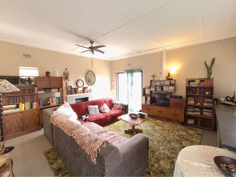 3 Rental Incomes on One Property! - Photo 3