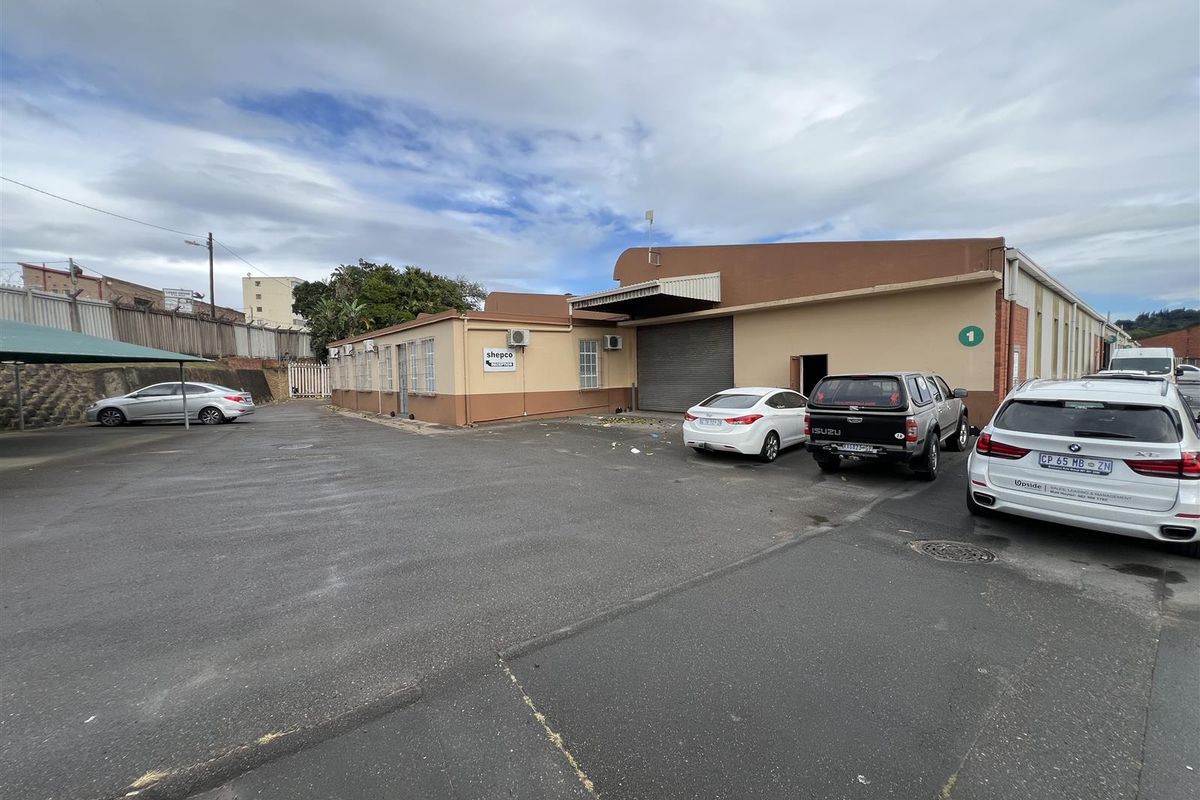 Highly sought after facility newly available - Photo 2