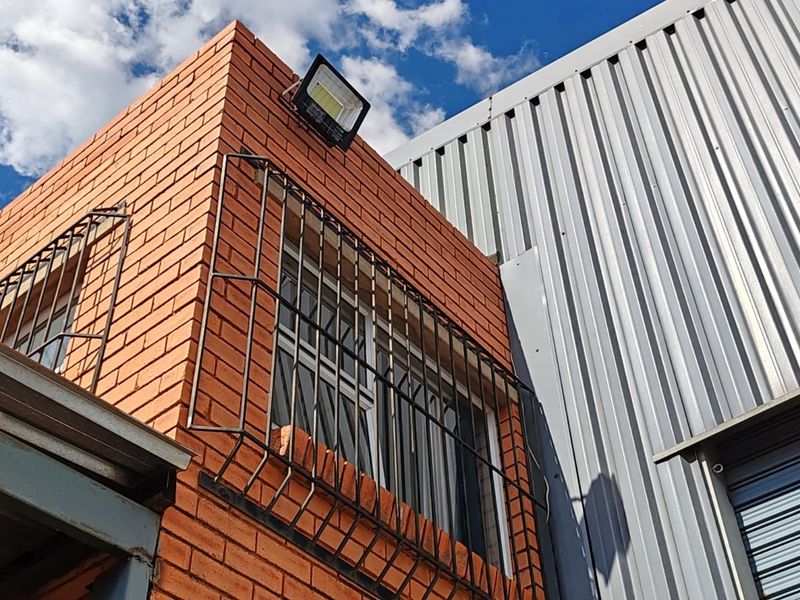 SASOLBURG * NALEDI INDUSTRIAL PARK * COMMERCIAL PROPERTY * R3 640 000.00 * 1770sqm * - Photo 10