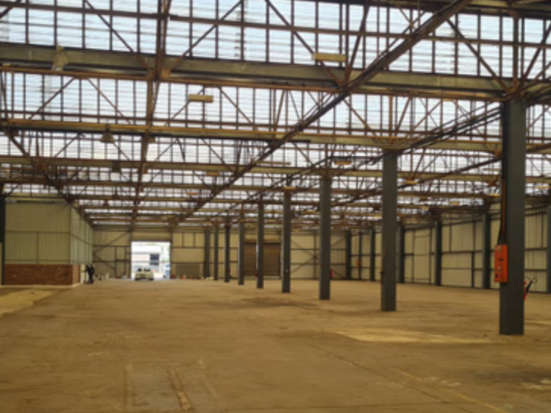 Highly sought after Warehouse available to let. - Photo 3