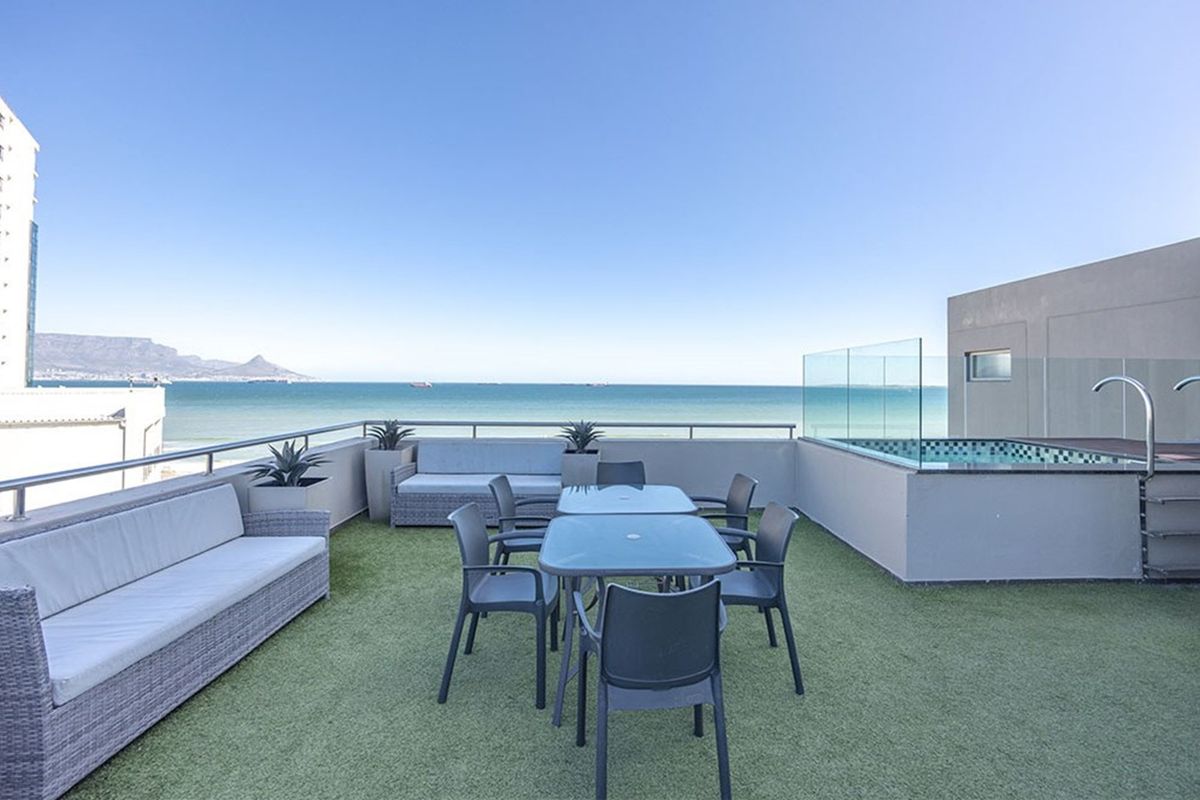 Deluxe Two-Bedroom Apartment with Balcony and Private Splash Pool - Photo 2