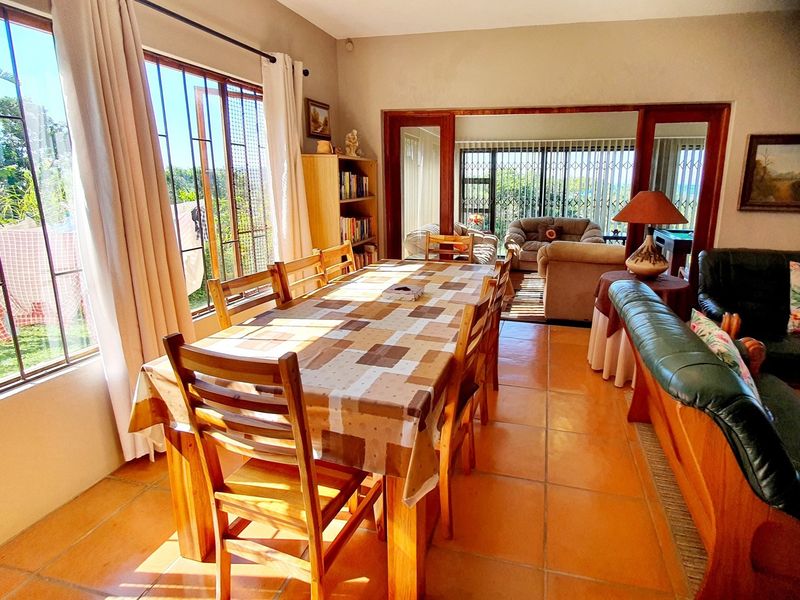 PALM BEACH  SELF SUSTAINABLE HOME WITH BEAUTIFUL SEA VIEWS - Photo 9