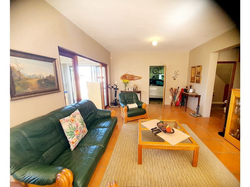 PALM BEACH  SELF SUSTAINABLE HOME WITH BEAUTIFUL SEA VIEWS - Photo 8