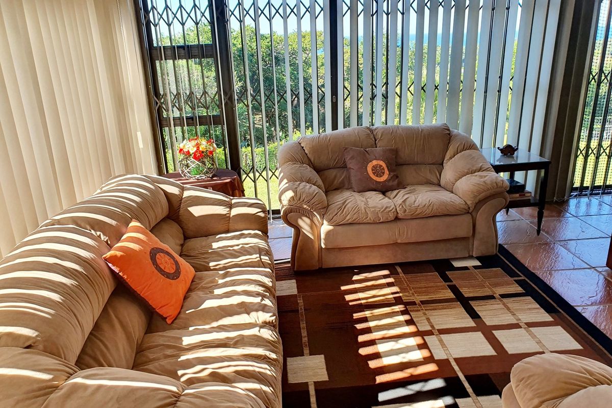 PALM BEACH  SELF SUSTAINABLE HOME WITH BEAUTIFUL SEA VIEWS - Photo 5