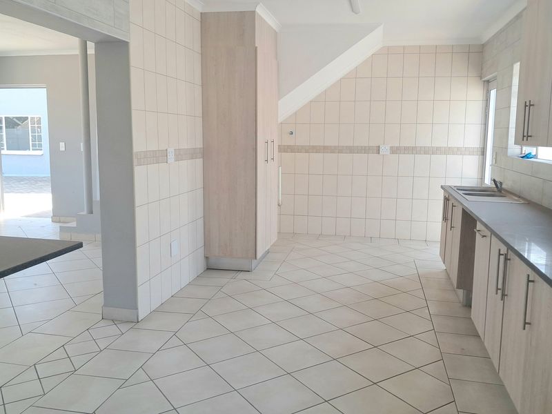 Claremont Trio choose 1 of the 3 very spacious Duplexes - Photo 2