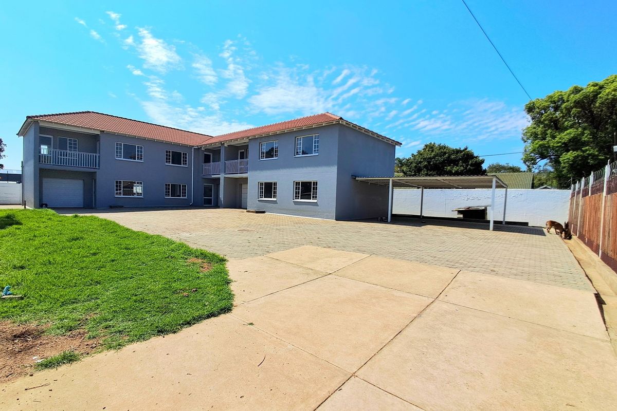 Claremont Trio choose 1 of the 3 very spacious Duplexes - Photo 4