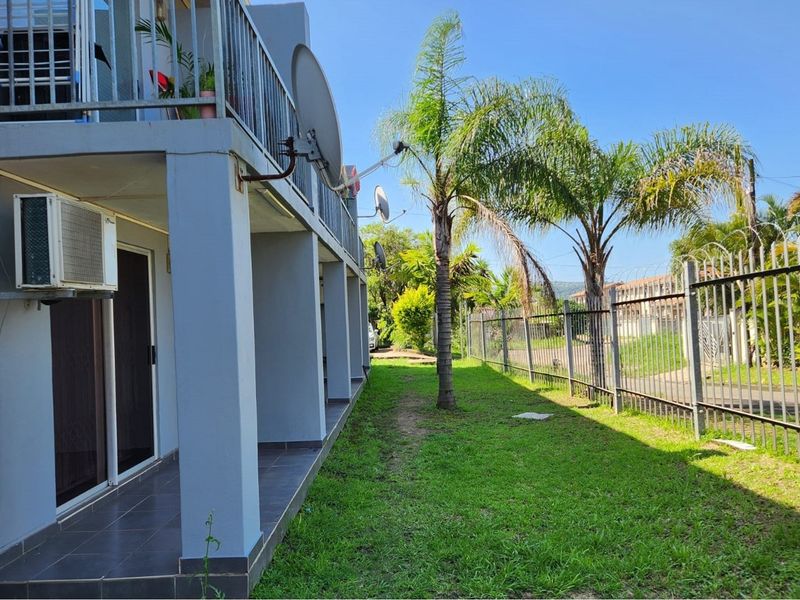 10 UNITS FOR GRABS - Photo 3