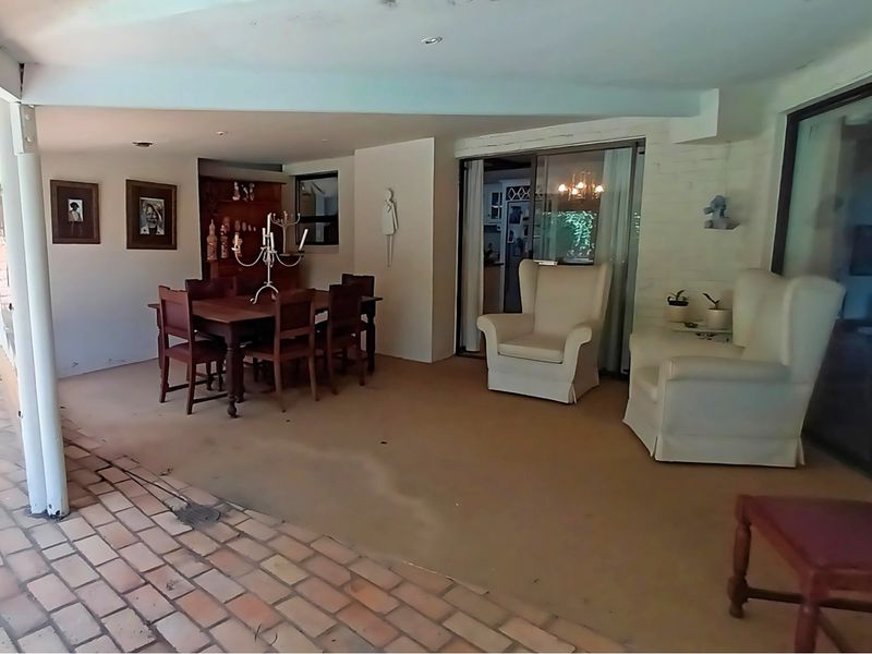 stunning home, where dreams are made in Blue Bend, East London - Photo 4