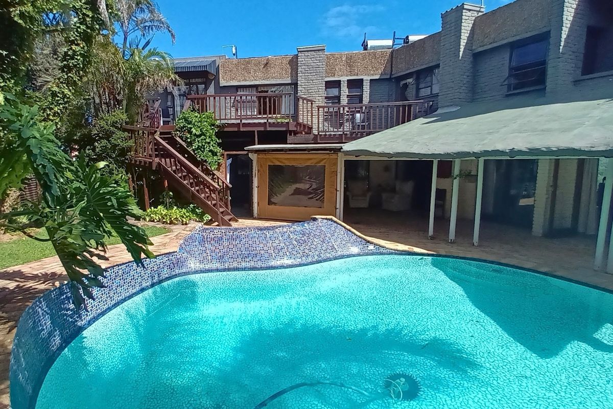 stunning home, where dreams are made in Blue Bend, East London - Photo 2