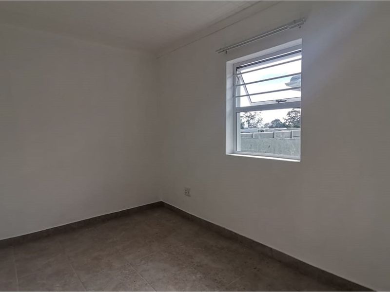 Brand New 3-Bedroom Home in Mountain Ridge Estate, Paarl - Photo 7