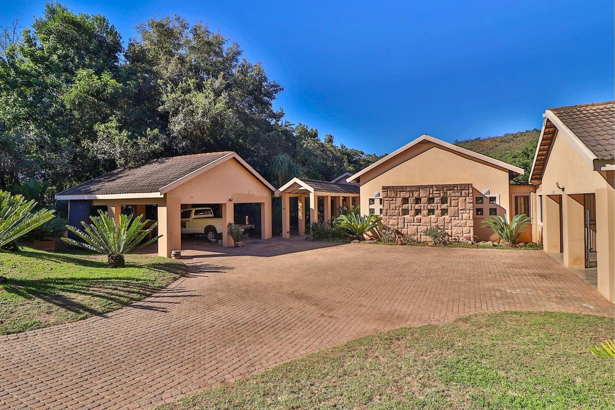 "Tranquil Countryside Farm with Modern Comforts" - Photo 2