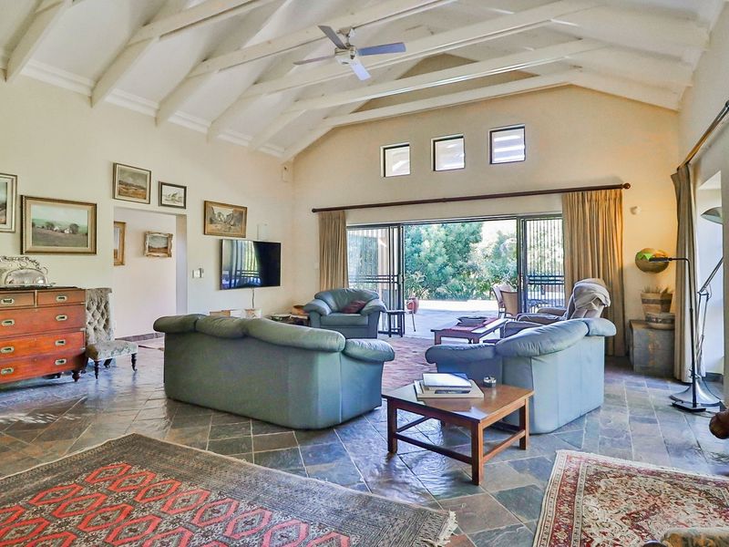 "Tranquil Countryside Farm with Modern Comforts" - Photo 8