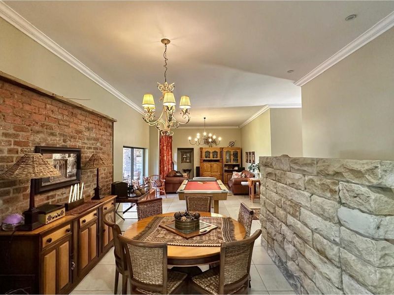 Luxurious Double-Home Property in Newcastle - Photo 6