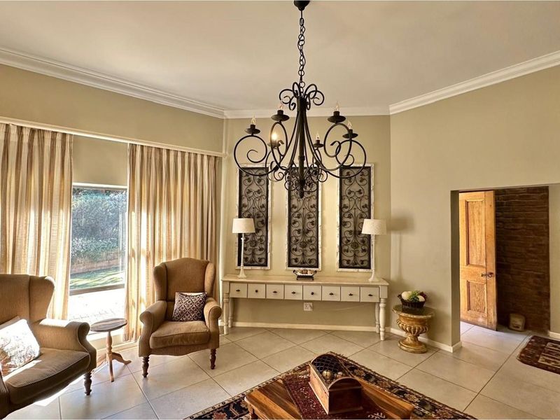 Luxurious Double-Home Property in Newcastle - Photo 3