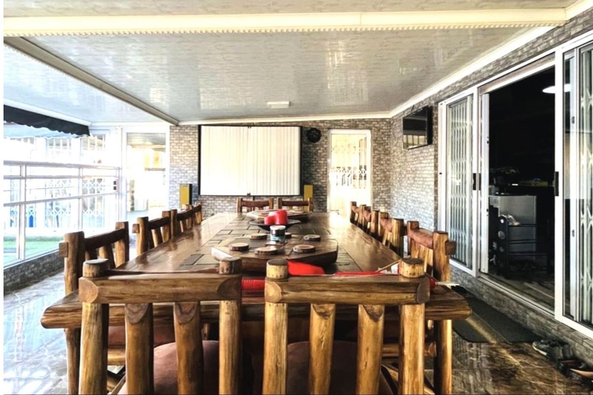 ARCON PARK * SOLE MANDATE * VEREENIGING * a Luxurious, Modern 4-Bedroom Family Home * R2 150 000.00 - Photo 5