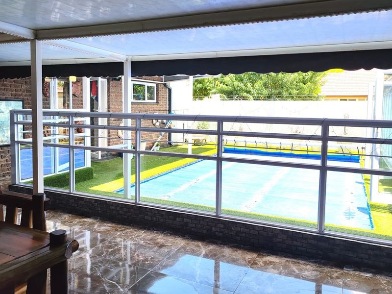 ARCON PARK * SOLE MANDATE * VEREENIGING * a Luxurious, Modern 4-Bedroom Family Home * R2 150 000.00 - Photo 2
