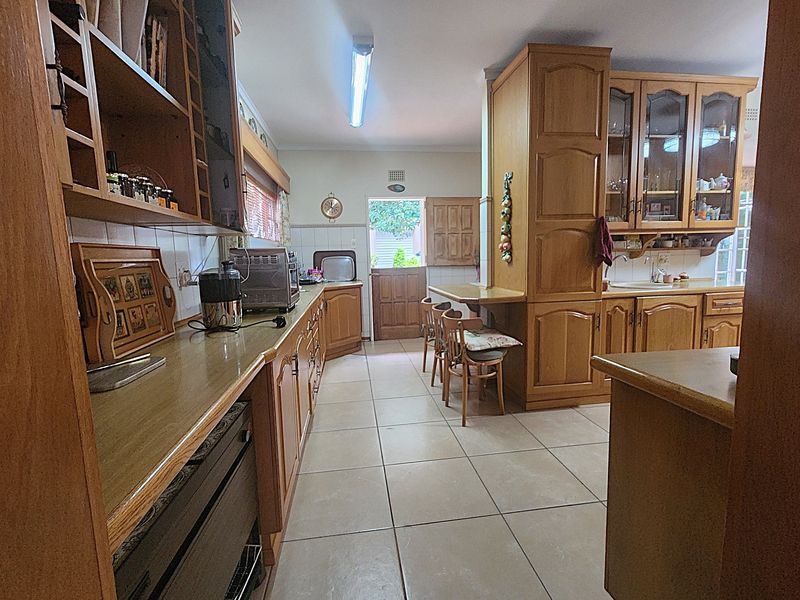 Sophisticated Presidential Residence in Arborpark, Tzaneen - Photo 10