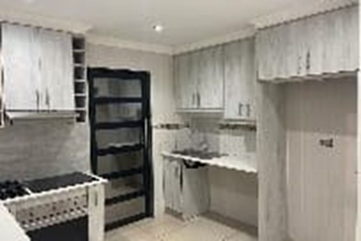 Gorgeous, Modern, 3 Bed, 2 Bath Home in a Cul-de-sac in Mmesi Park (Dobsonville) - Photo 4