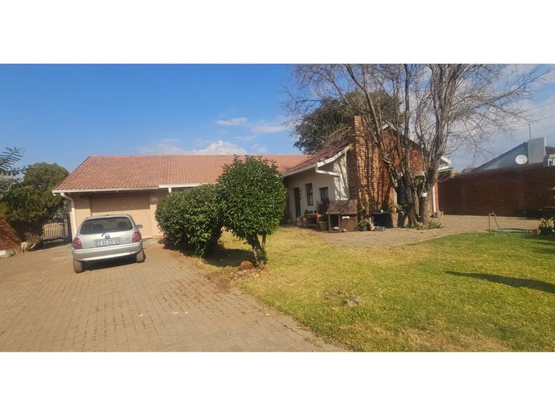 Ideal Investment Opportunity with Multiple Flats - Photo 6