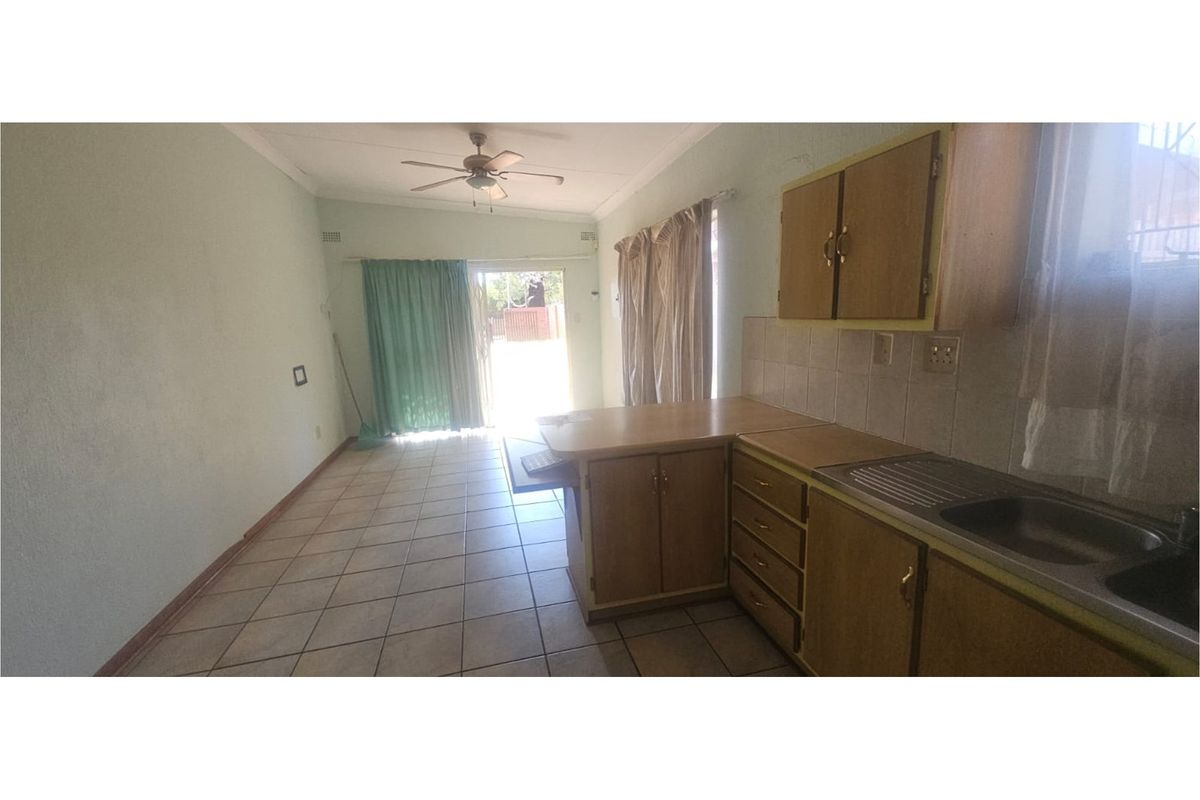 Ideal Investment Opportunity with Multiple Flats - Photo 4