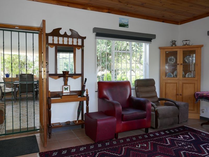 Inviting Countryside Home with Versatile Cottage Accommodation - Photo 7