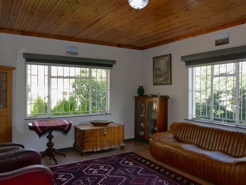 Inviting Countryside Home with Versatile Cottage Accommodation - Photo 8