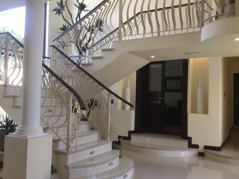 A Masterpiece of Opulence in Waterkloof - Photo 4