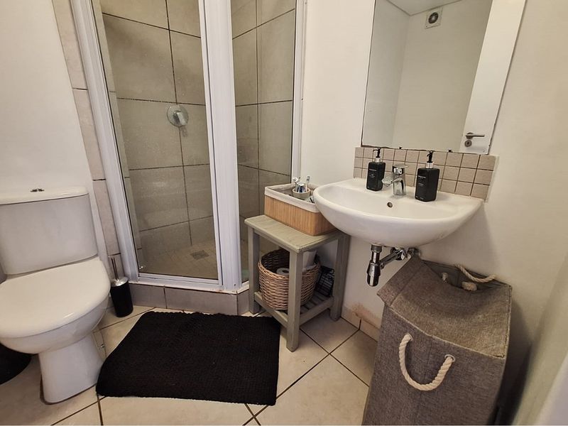 Modern 2-Bedroom Ground Floor Garden Apartment in Secure Ballito Complex - Photo 7