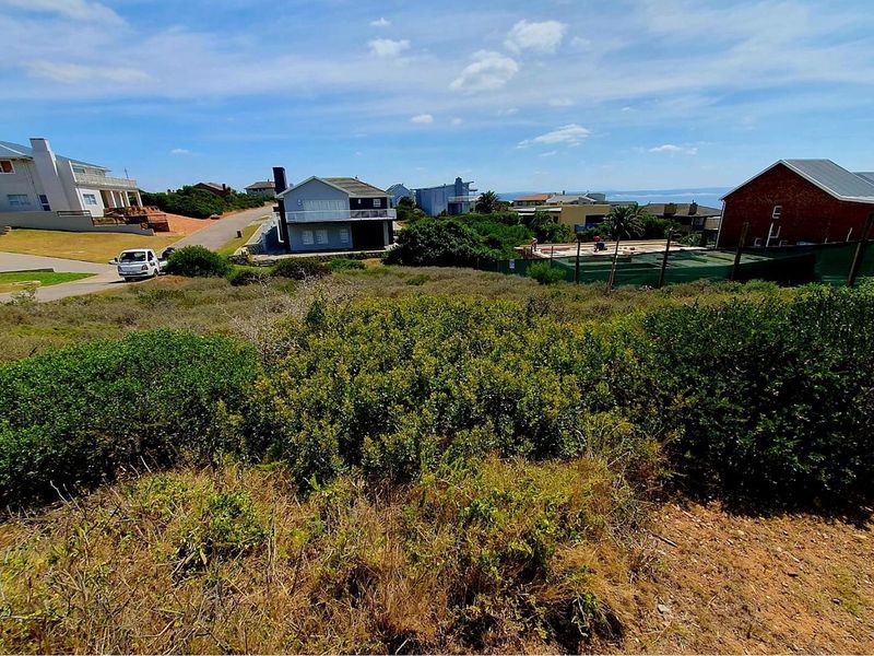 Seaside tranquility meets vibrant community in prime location - Photo 9