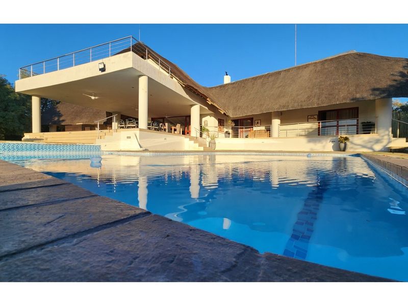 BIG 5 - Exclusive Whole owner private Safari Lodge in Mabula Private Game Reserve - Photo 5