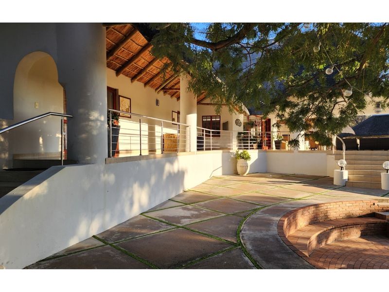 BIG 5 - Exclusive Whole owner private Safari Lodge in Mabula Private Game Reserve - Photo 6