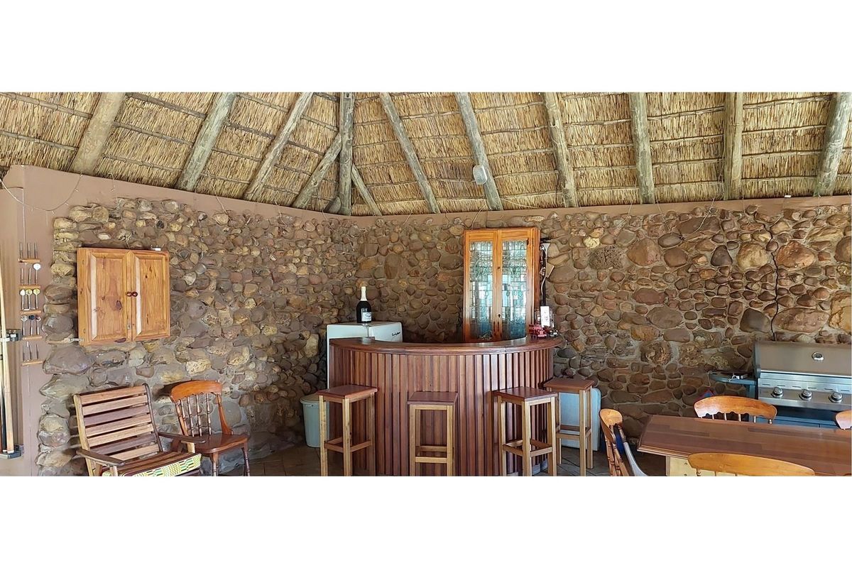 13 ha smallholding with lots of water just outside of Bela Bela - Photo 2