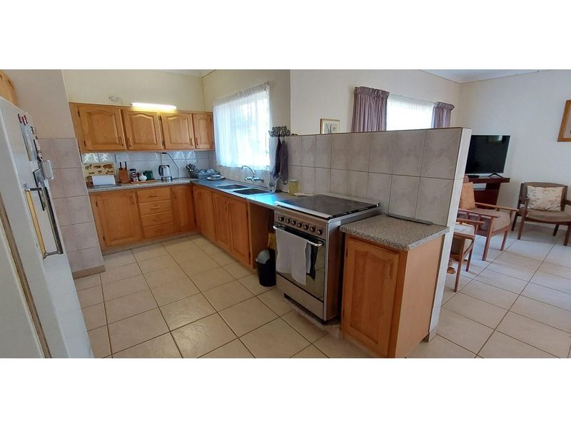 13 ha smallholding with lots of water just outside of Bela Bela - Photo 9