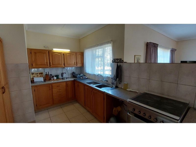 13 ha smallholding with lots of water just outside of Bela Bela - Photo 8