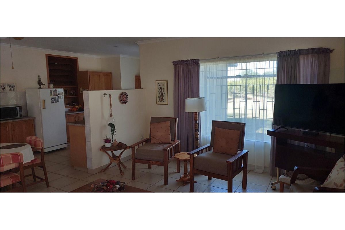 13 ha smallholding with lots of water just outside of Bela Bela - Photo 3