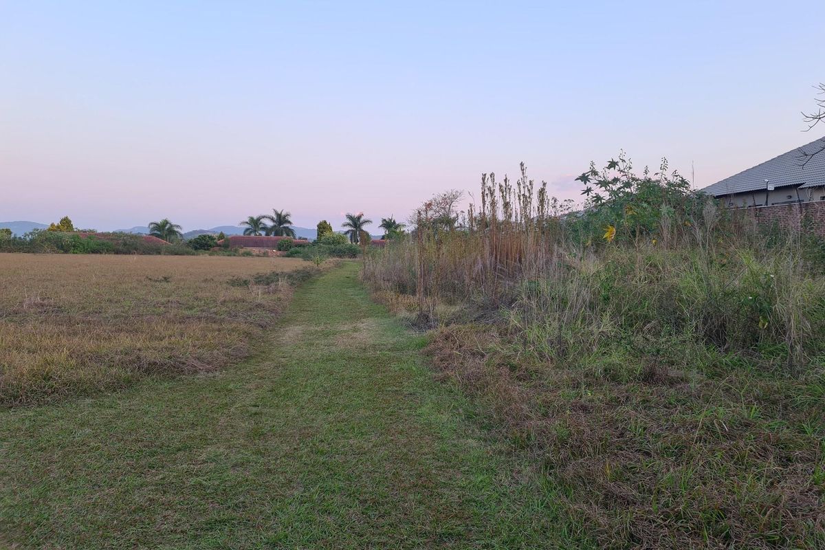 Unveil Your Vision: 2.1Ha  Prime Vacant Stand in Steiltes Awaits! - Photo 4