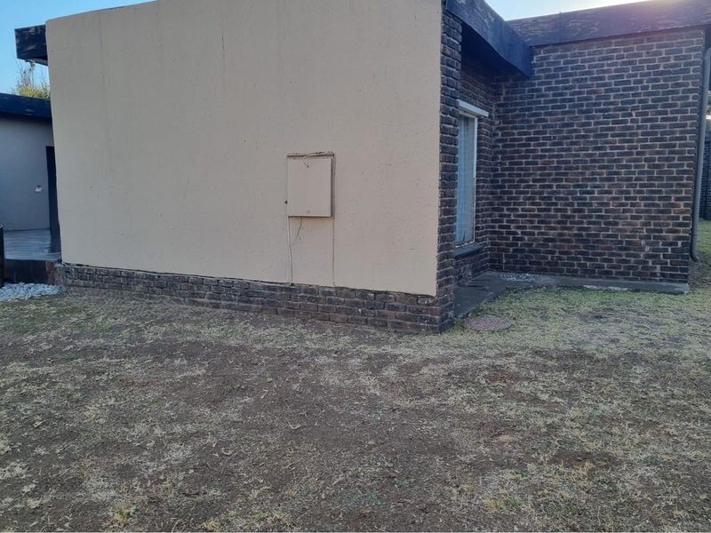 "Your Dream Home Awaits in Sharon Park!" - Photo 5